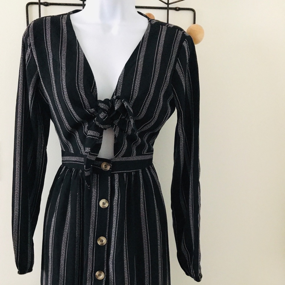 Mimi Chica keyhole Button front boho midi dress